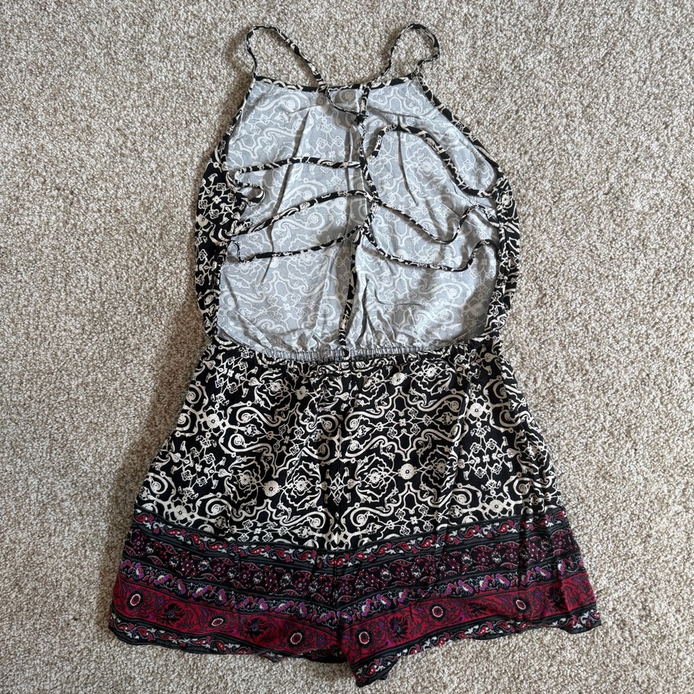 Romper - Picture 2 of 3